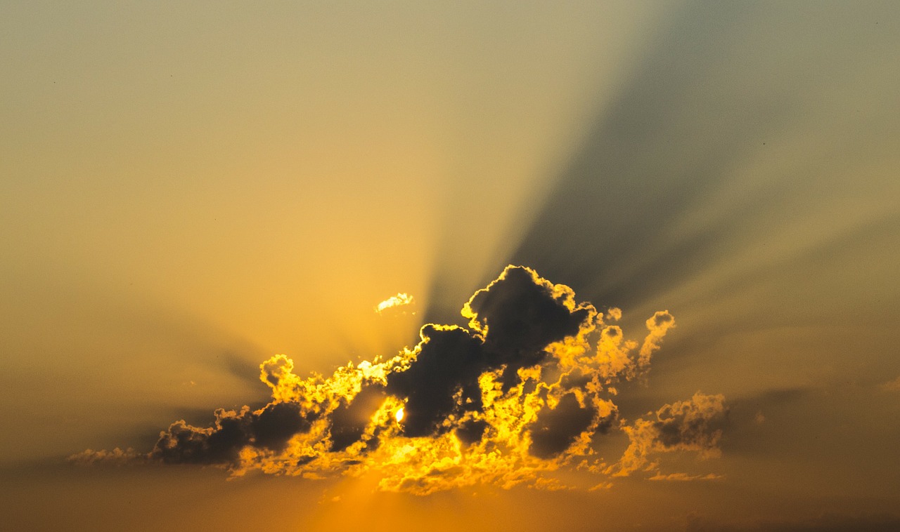 Image - cloud sky yellow radius sunshine