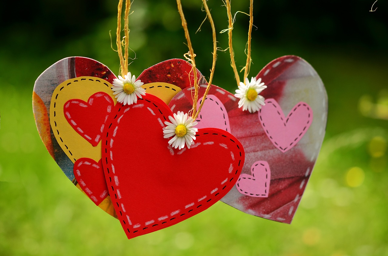 Image - heart cord suspended love together