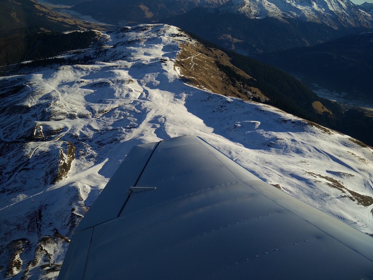 Image - snow runway wing aircraft winter