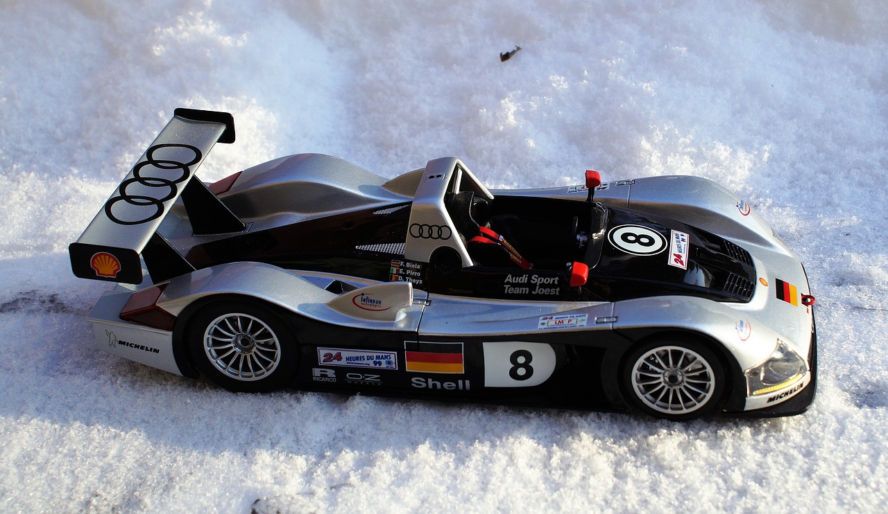 Image - model car audi r8r sports car
