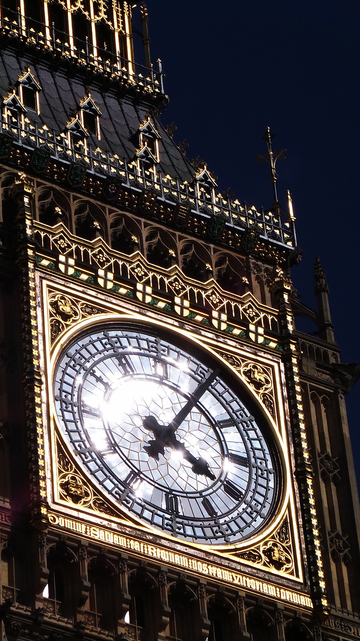 Image - evening big ben westminster clock