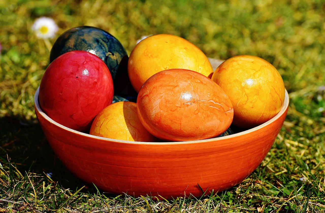 Image - shell egg colored easter