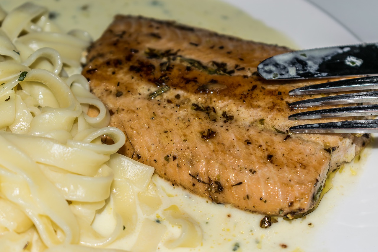 Image - salmon salmon fillet skin food