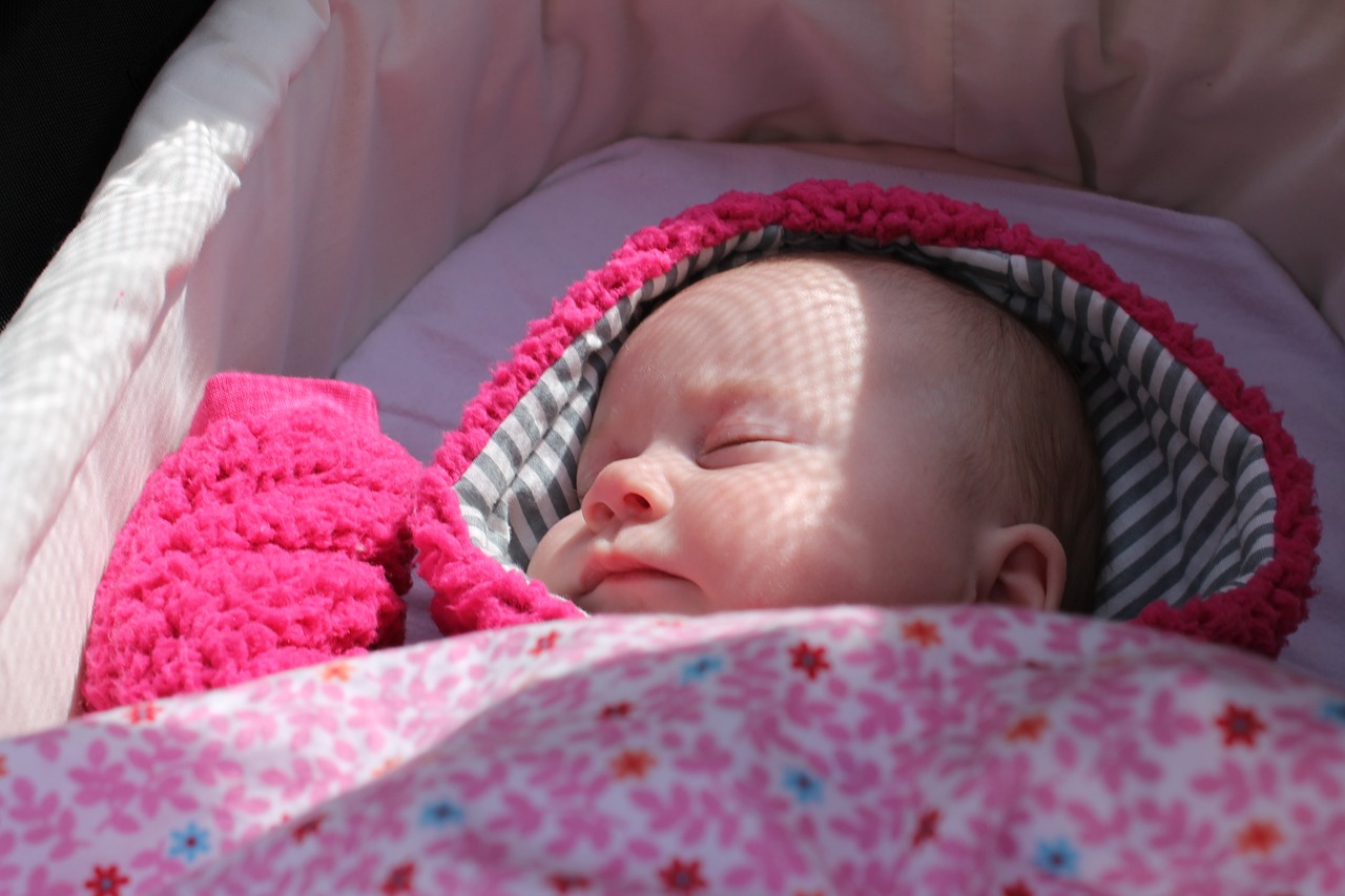Image - baby girl child small faces