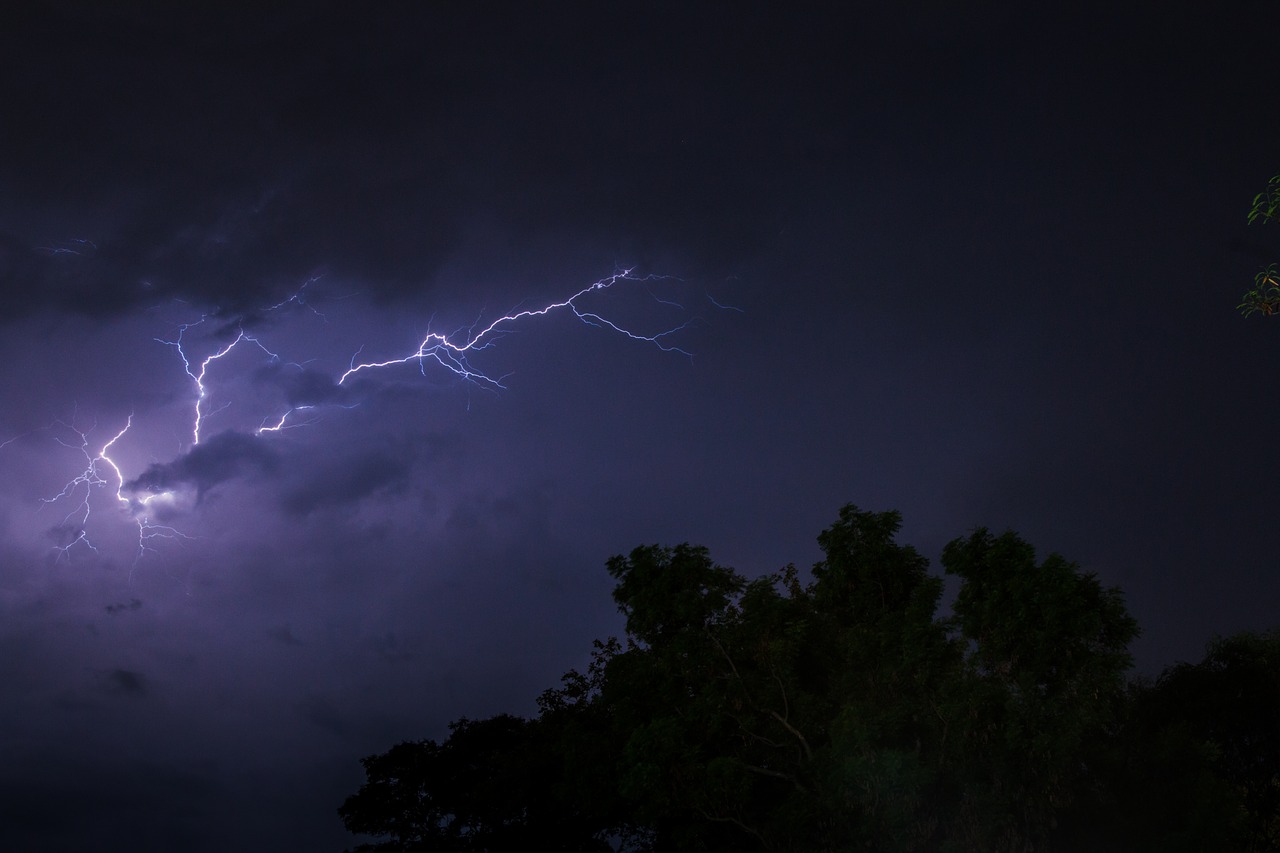 Image - lightning thunder cloud storm