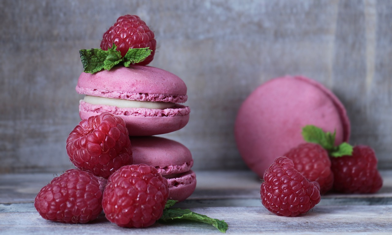 Image - macarons raspberries mint pastries