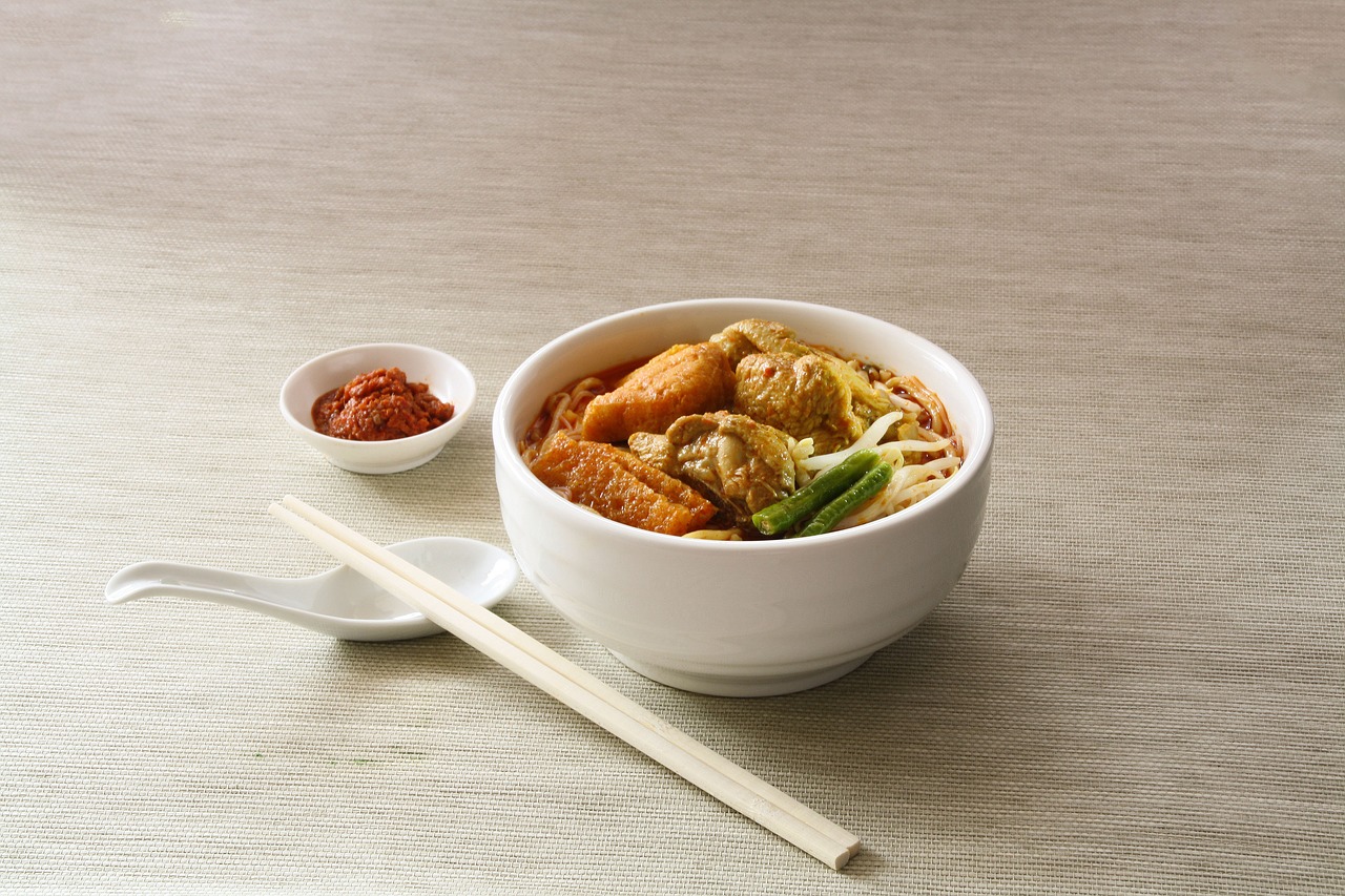 Image - food noodle soup chili sauce bowl