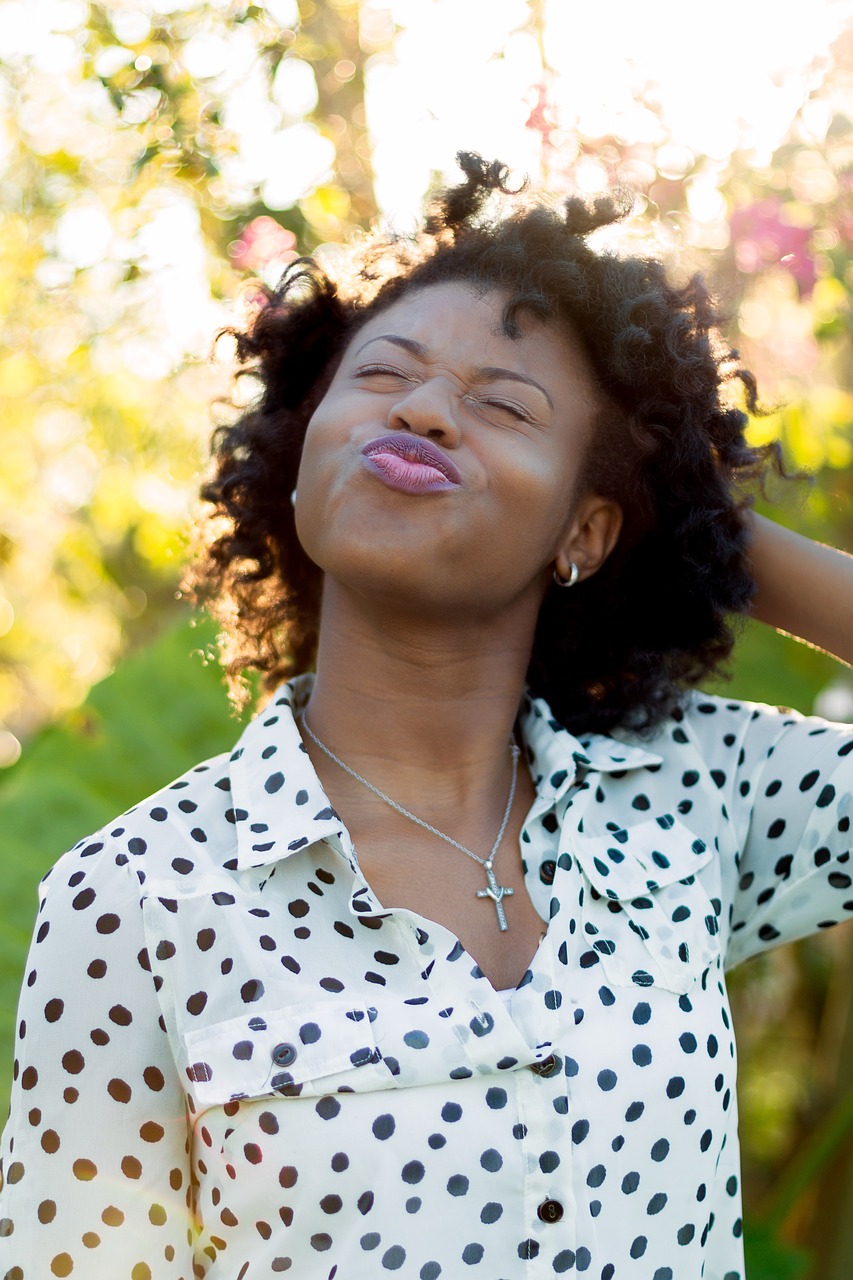 Image - people woman cute happy put kiss