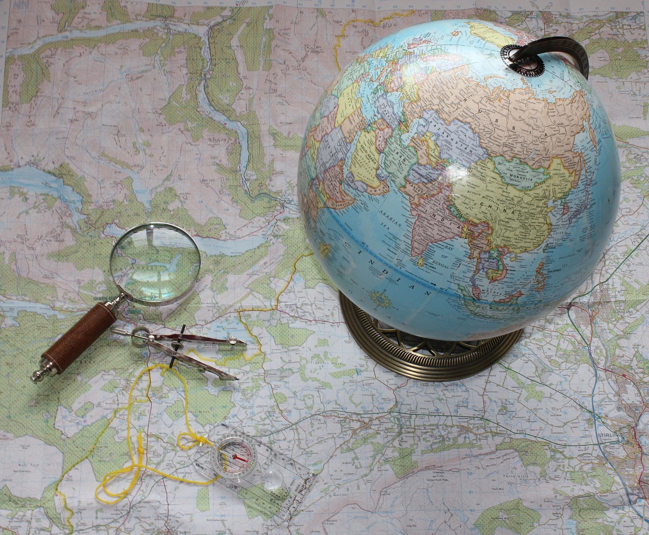 Image - map travel compass magnifying glass