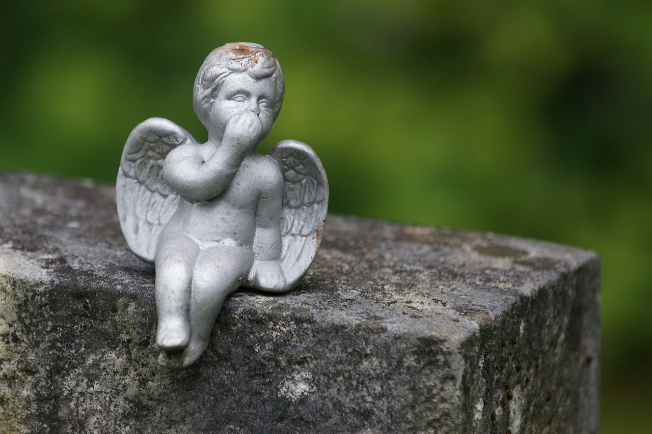 Image - angel contemplative figure cemetery