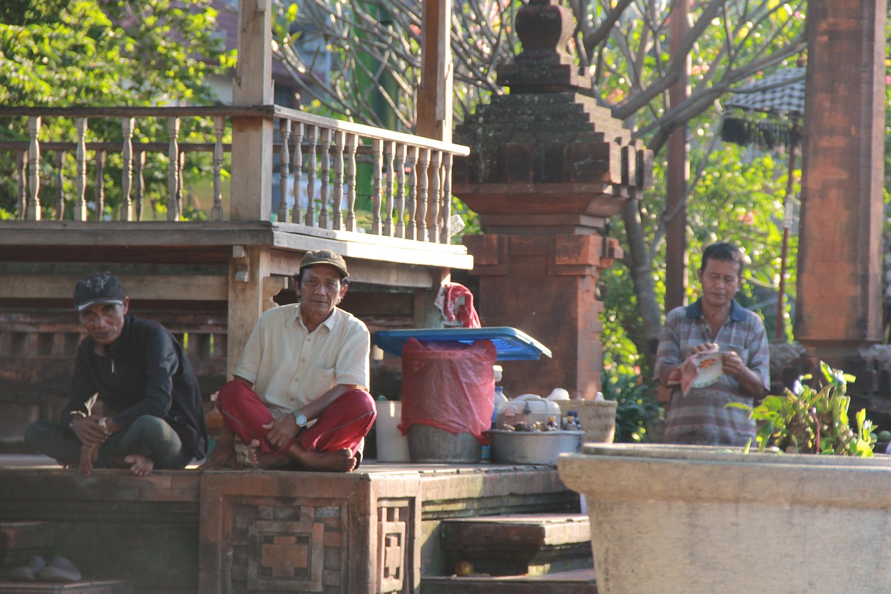 Image - conversing man people conversation