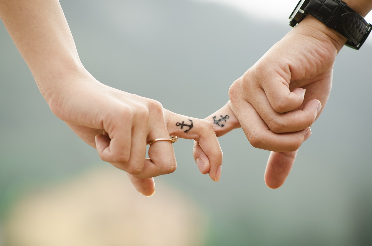 Image - hands love couple together fingers
